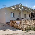Dom wakacyjny Iliovasilema House Volímai