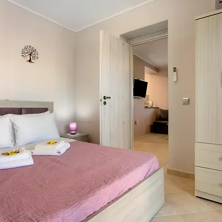 Iliovasilema House Case de vacanță Volímai